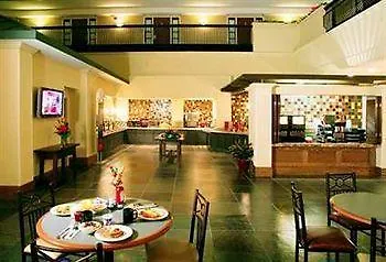 Hotel Embassy Suites By Hilton Columbus