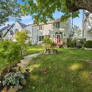 Charming 3 Bedroom House In A Quiet Neighborhood Columbus